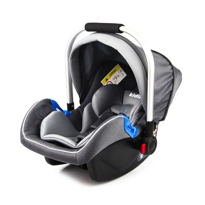 کریر تک کیدیلو با قابلیت تبدیل به صندلی ماشین با استفاده از کمربند خودرو