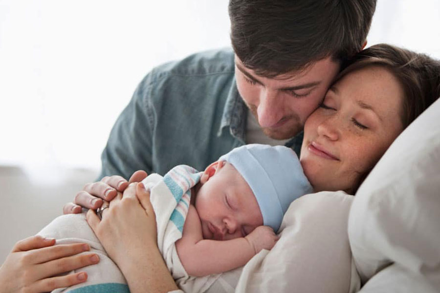 متخصصان فعال در حوزه سلامت زنان، معتقدند که سزارین میتواند خطرات و عوارض بههمراه داشتهباشد.