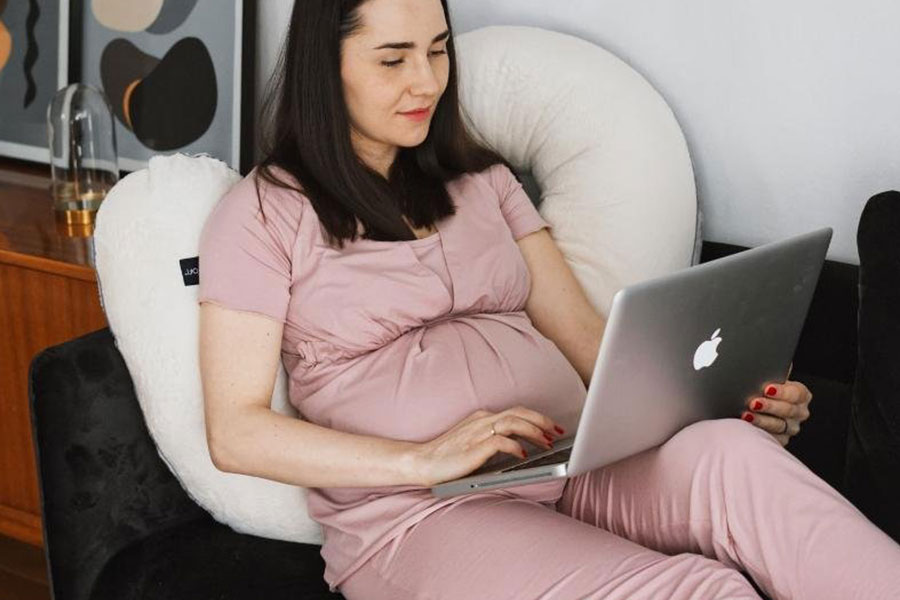 شکمبند بارداری یکی از مهمترین گزینههایی است که هنگام خرید لوازم مادر باید در نظر داشته باشید.